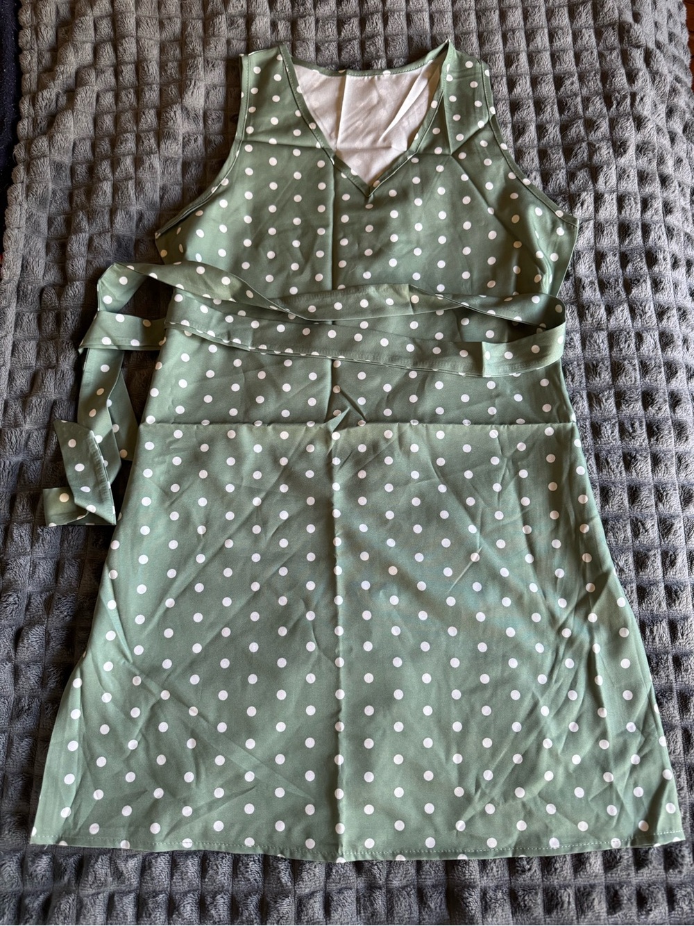 NWT S Light Sage Green and White Polka Dot Dress with Belt Small